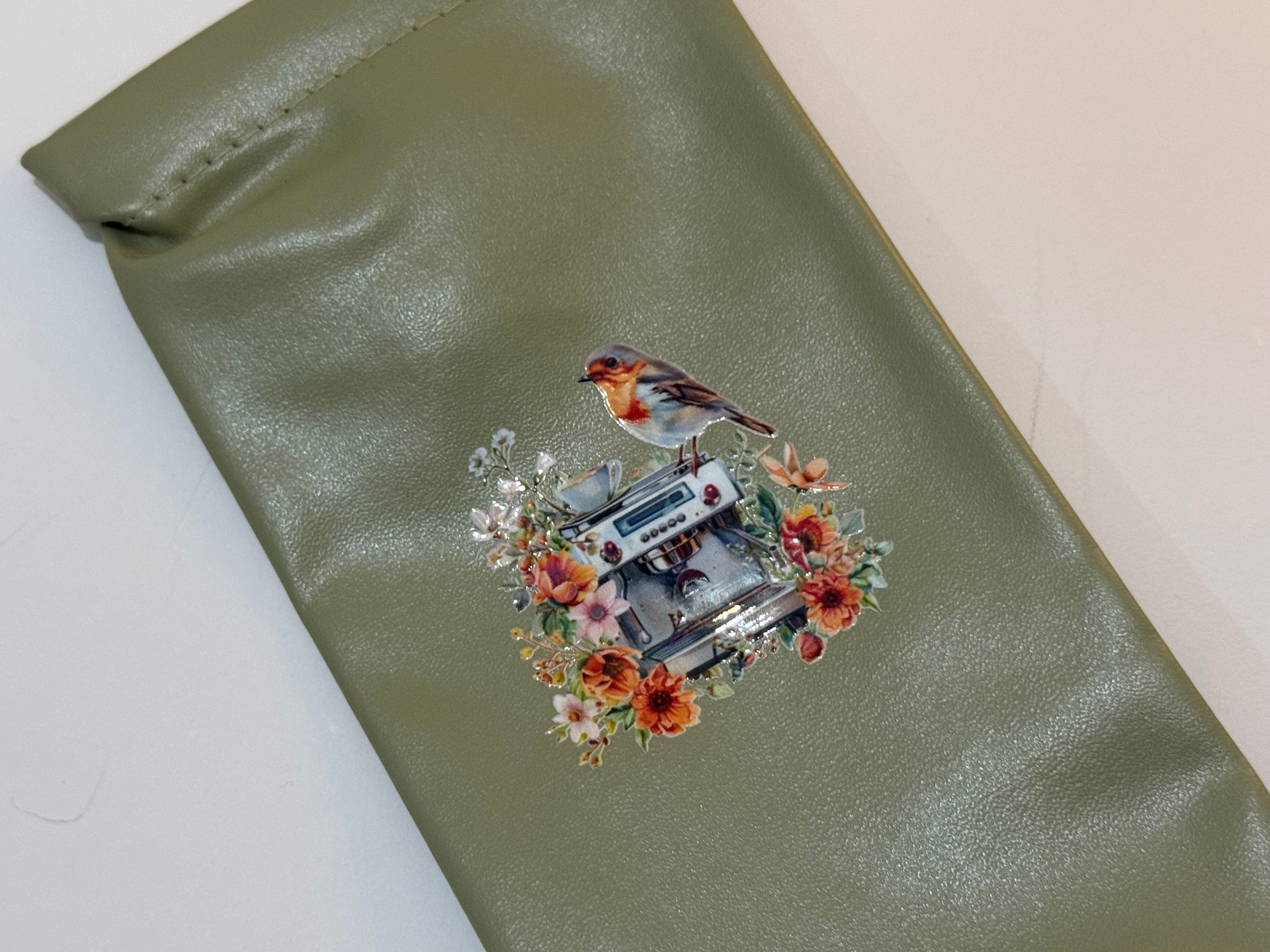 Robin Glasses Case